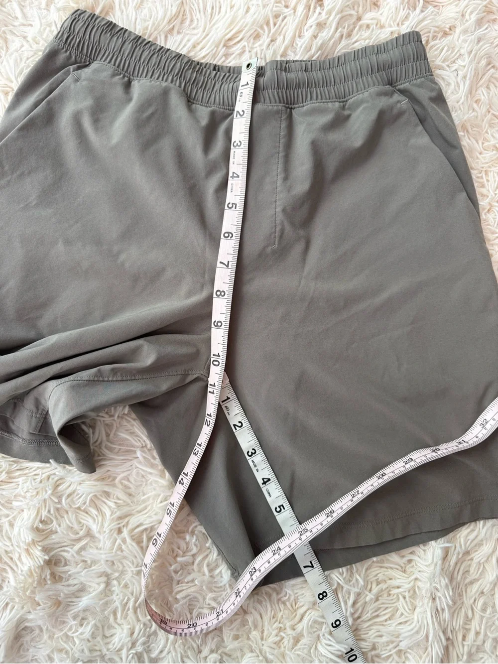 Lululemon Pace Breaker Linerless Short 7” Gray Grey Athletic Shorts S